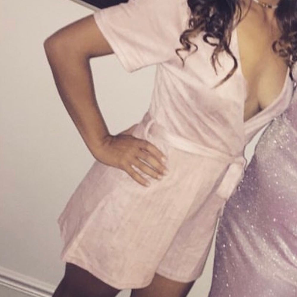 Blush romper small
